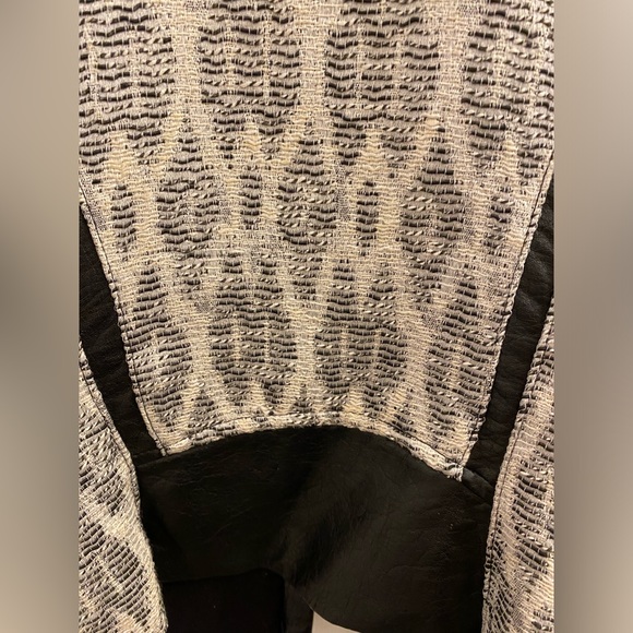 Vegan Leather/Tweed Jacket - H&M- Size 2 - Picture 5 of 6
